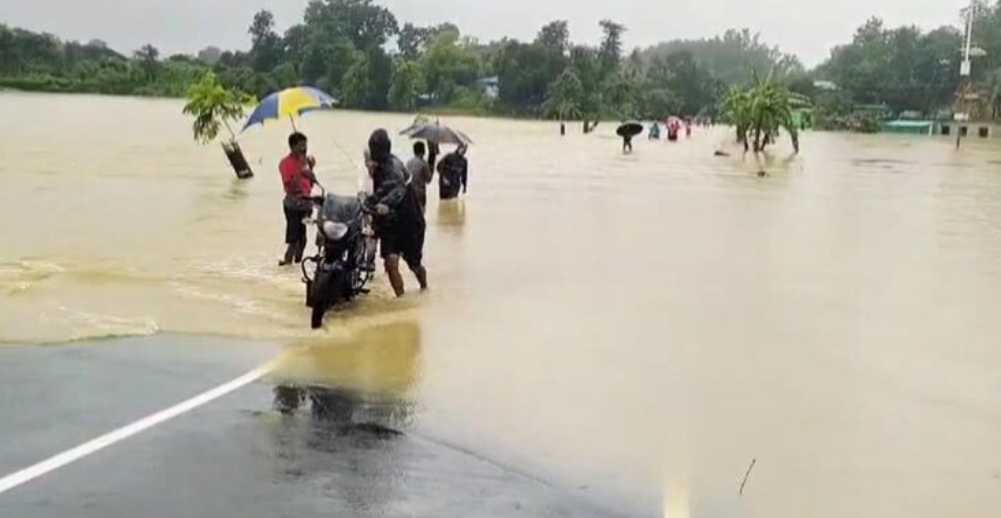 টানা বৃষ্টিতে নাইক্ষ্যংছড়ি-লামায় ক্ষতিগ্রস্ত সাড়ে ৩০০ পরিবার